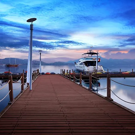 Hotel Fi Light Solto Boutique 4*