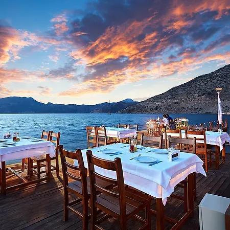 Fi Light Solto Boutique Hotel 4*